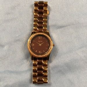 Dark brown/rose gold watch